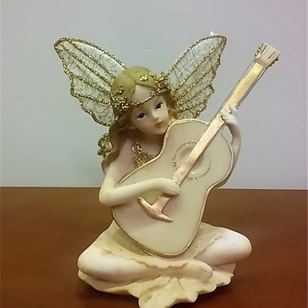 Elf z gitarą 10 figurka dekoracyjna Aniołek